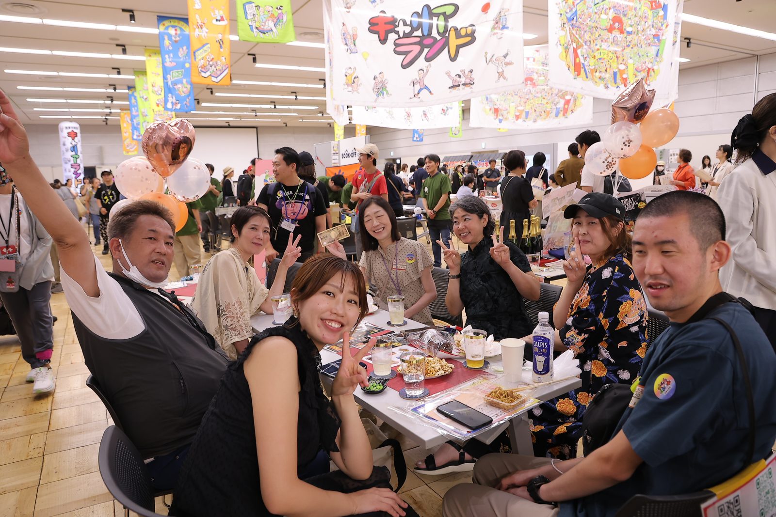 人で埋まった会場。この景色を見るために、毎回やっているようなものです